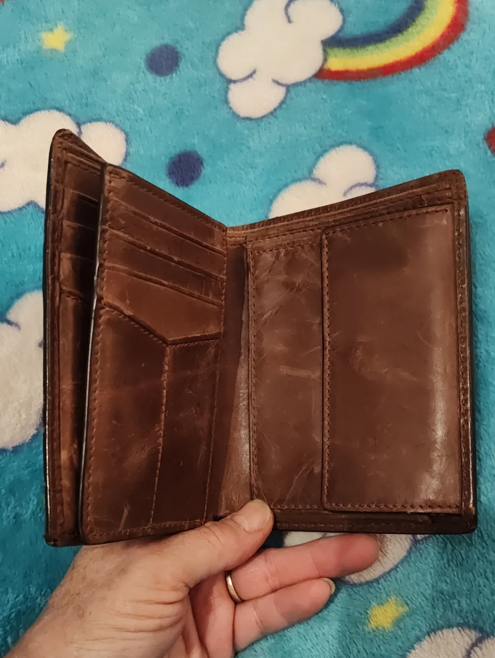 Distressed Vintage Brown Fossil Men's Wallet
